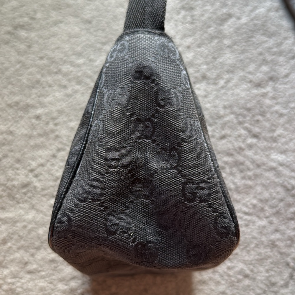 Authentic Vintage Gucci Mini Shoulder Bag - Picture 8 of 10